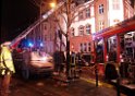 Feuer 3 Dachstuhlbrand Koeln Muelheim Gluecksburgstr P170